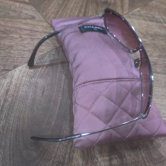 CHANEL sunglasses New - Picture 3 of 4